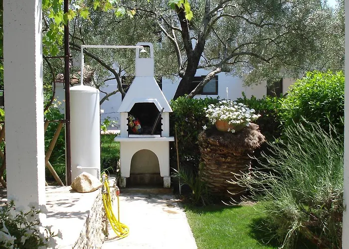 With Garden Appartement *