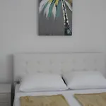 With Garden Appartement