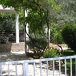 Apartments With Garden Apartment