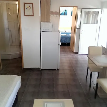Nevena Apartments *