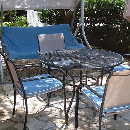 Appartement With Garden Kožino