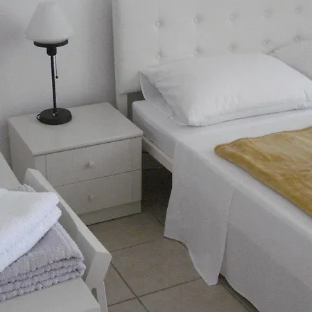 Appartement With Garden Kožino